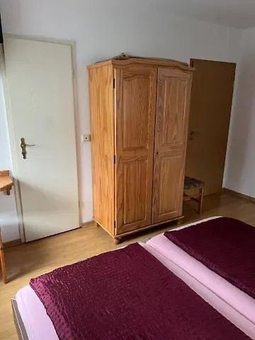 아파트 Gaestehaus Elisabeth Bach